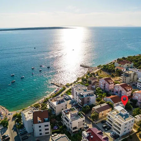 2 Bedroom Beautiful In *