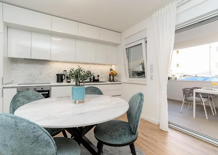 2 Bedroom Beautiful In * Mandre