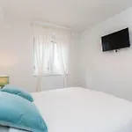 Appartement 2 Bedroom Beautiful In